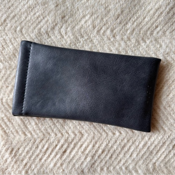 NWOT AIRE Sunglasses Case - Picture 2 of 4